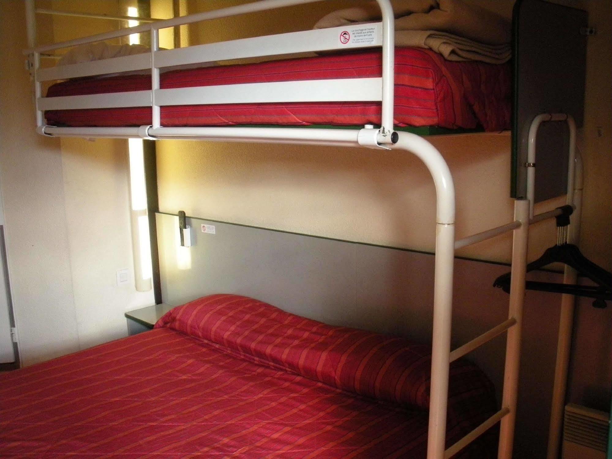 Premiere Classe Évreux Zewnętrze zdjęcie A bunk bed